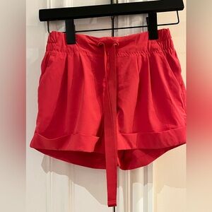 Lululemon Spring Break Away Women's short